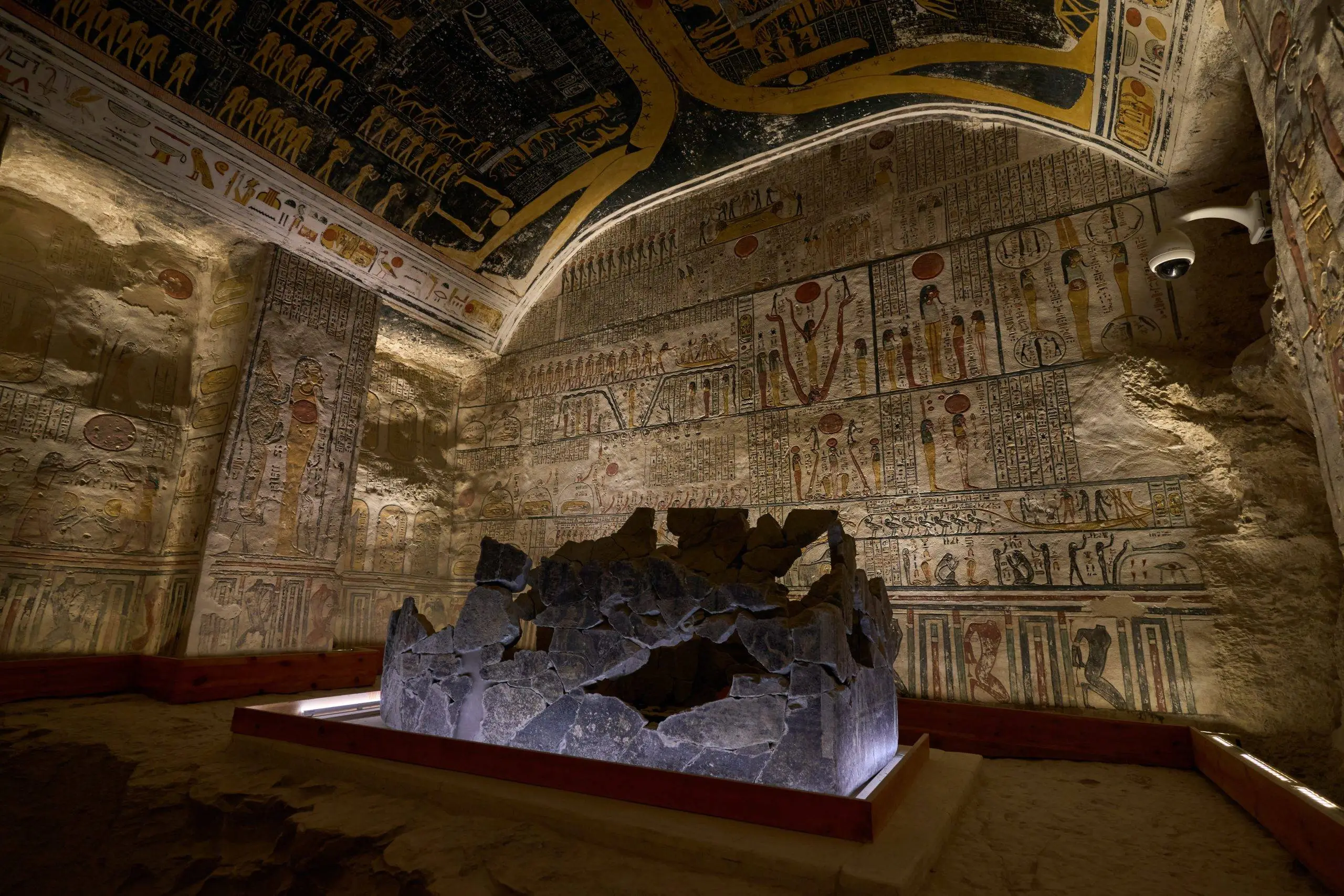 Luxor sightseeing tour to Valley of Kings