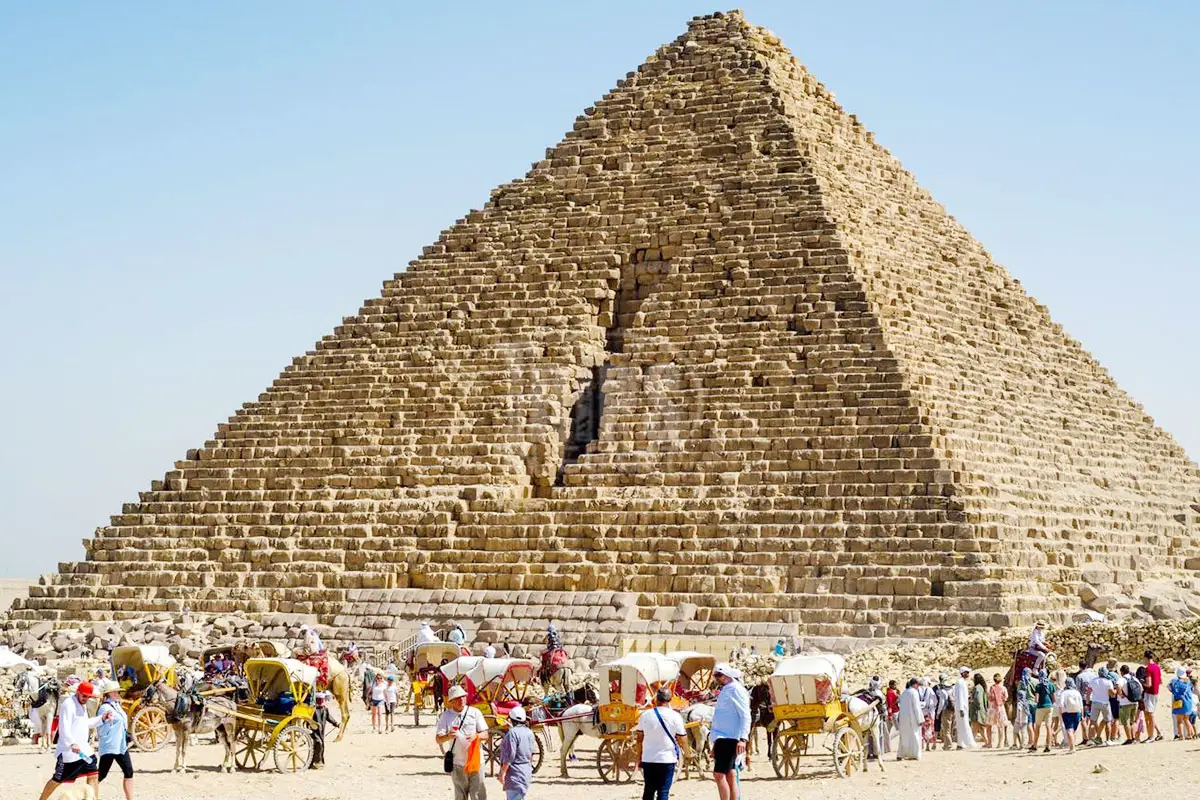 Day trip from Luxor to Cairo by flight pyramids tour