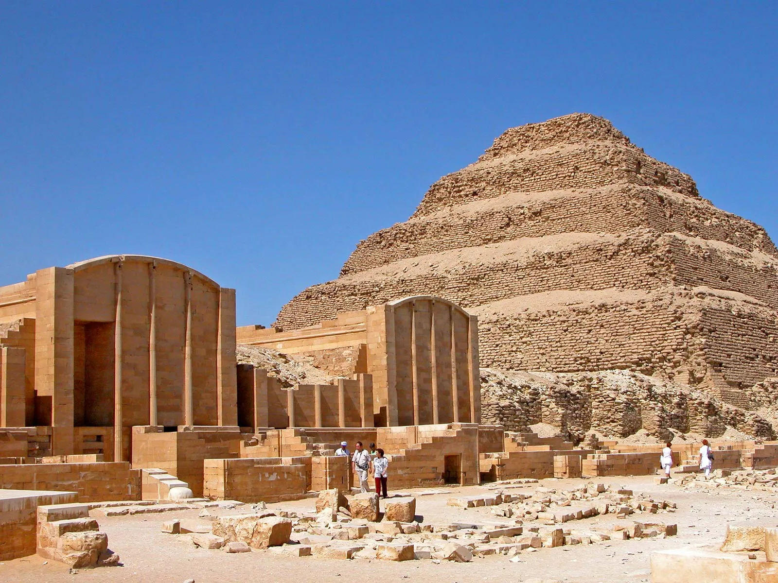 Discover Saqqara Pyramids on 5-Day Egypt Tour