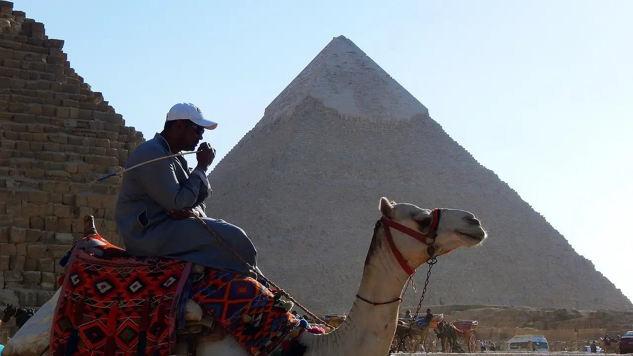 Visit Giza Pyramids with 8-Day Egypt Package