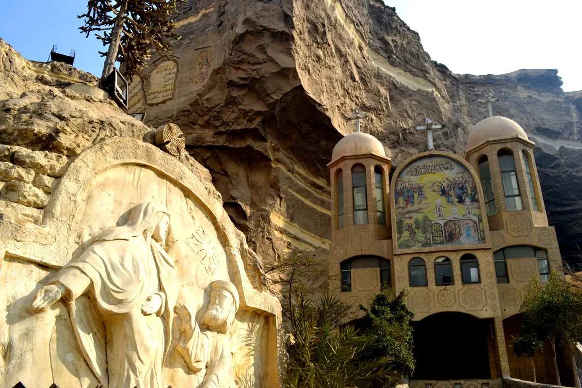 The Cave Church in Cairo: Complete Visitor Guide